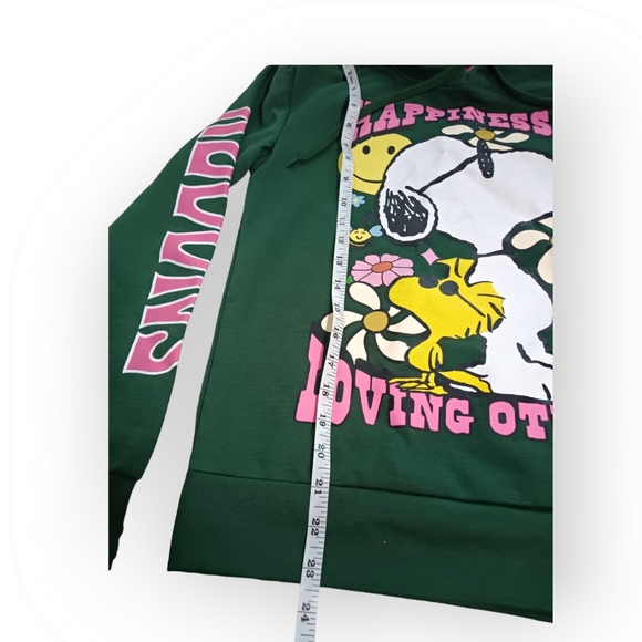 Peanuts Happiness is Loving others hoodie medium - Picture 3 of 11